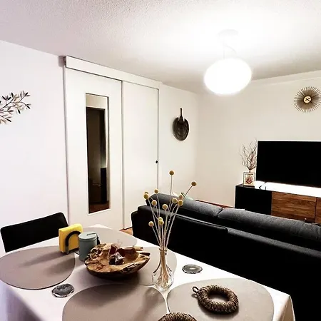 Lovely 2 Bedrooms In Platz,