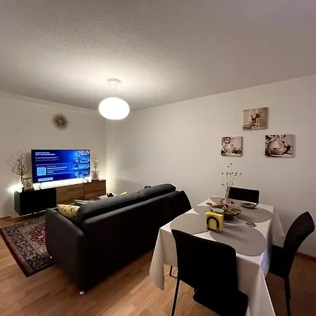 Lovely 2 Bedrooms In Platz, アパート