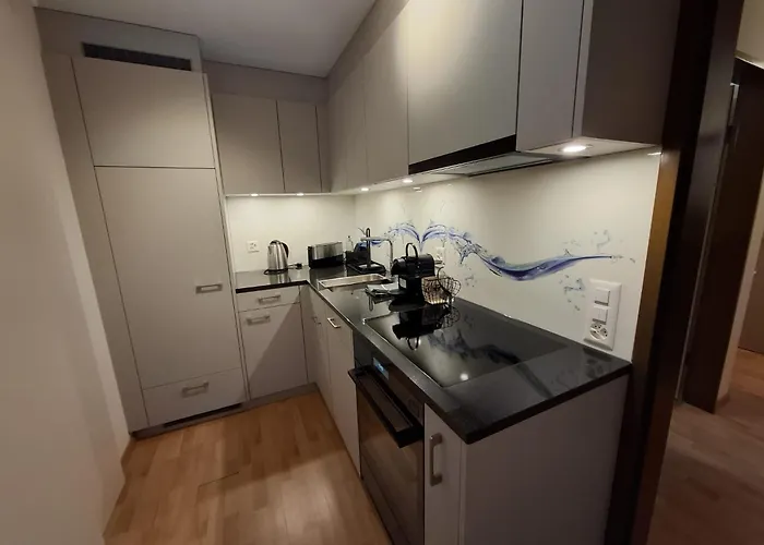 Modern 2br For Up To 6 Wef Exclusive Platz & Promenad شقة